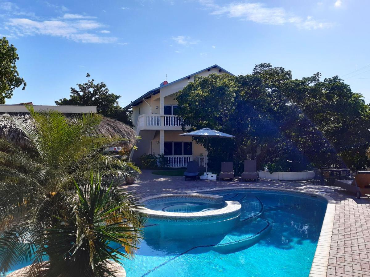 וילמסטאד Wayaca Mini Resort מראה חיצוני תמונה